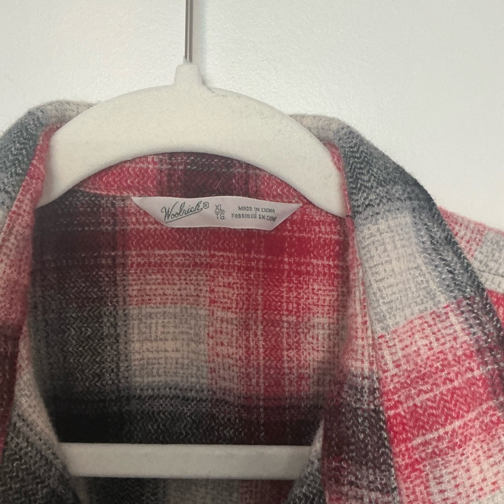 Woolrich Women’s Red and Gray Plaid Button Up Flannel 100% Wool - Picture 3 of 4